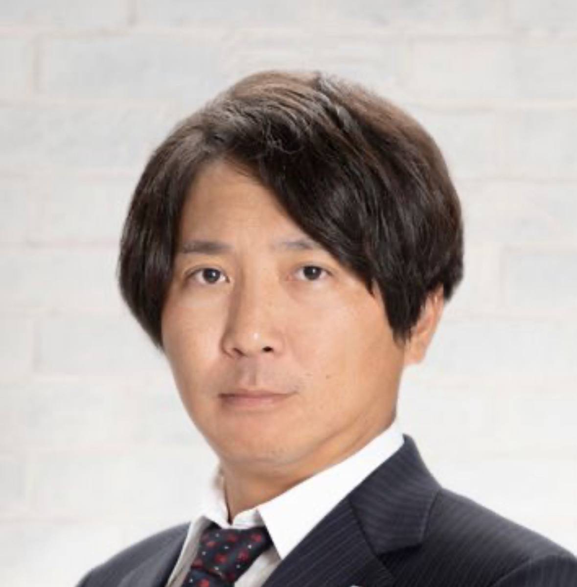 代表取締役 成富 康裕